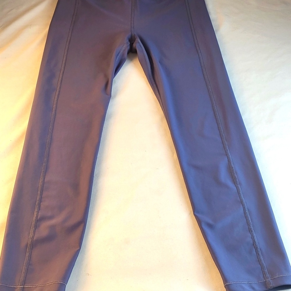 Sweaty Betty Workout Pants Size M-lavender color